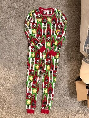 Buc-ees onsie Christmas PJs YL